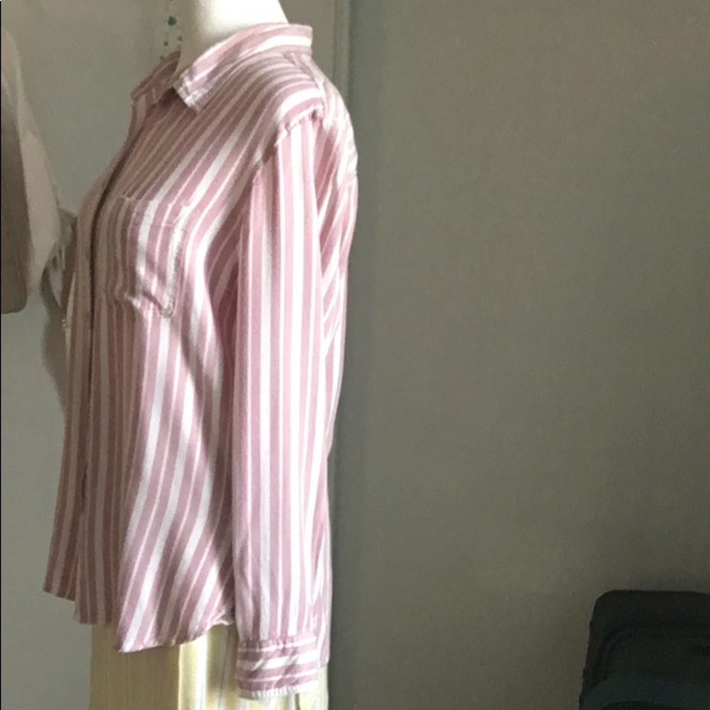 Jachs Girlfriend Women’s Button Down Striped Shirt - Picture 3 of 6